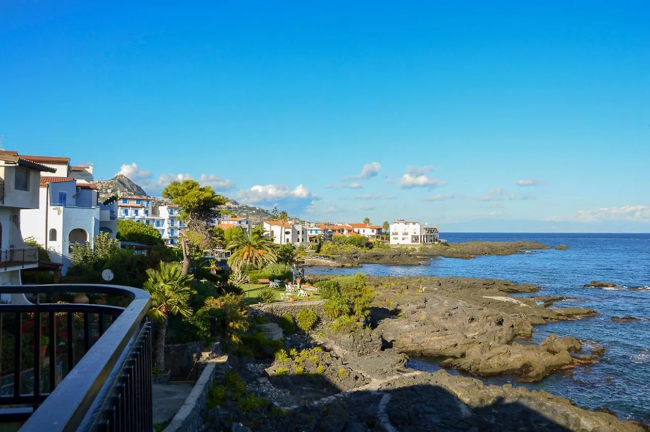 Paradise Beach Giardini Naxos 0*,  Italien