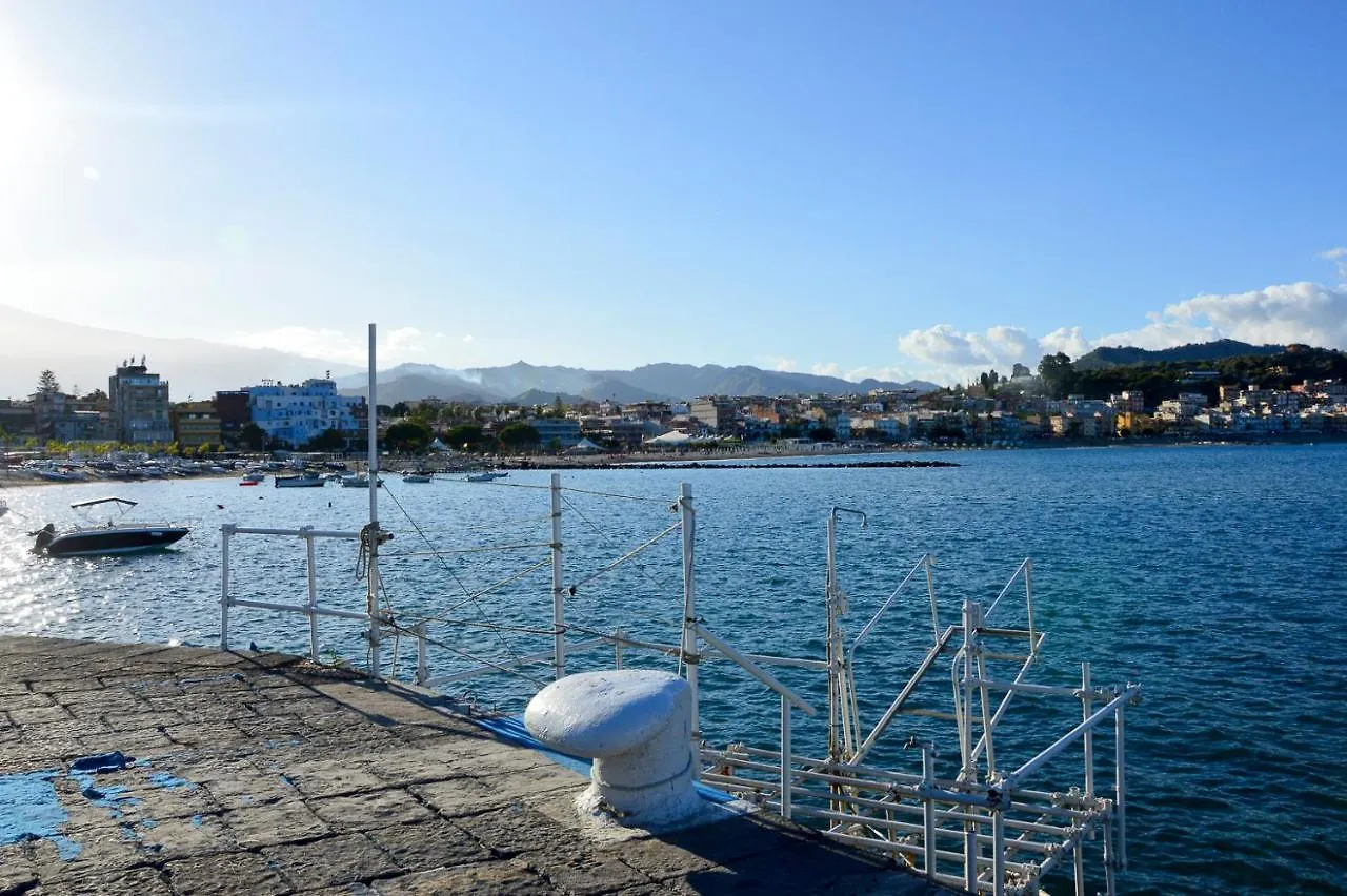 Lejlighed Paradise Beach Giardini Naxos Italien