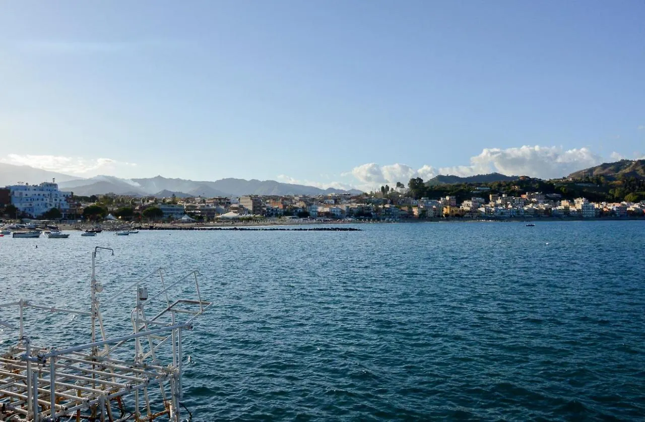 Paradise Beach Giardini Naxos 0*,